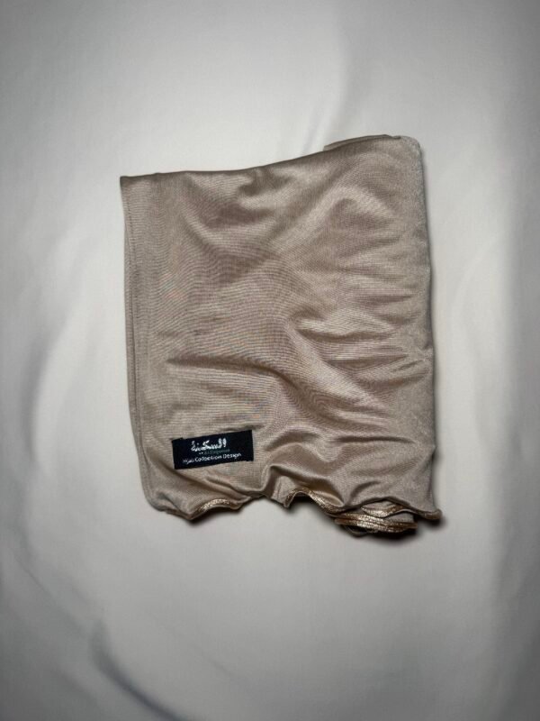 Satin Jersey mit Wellen Gold