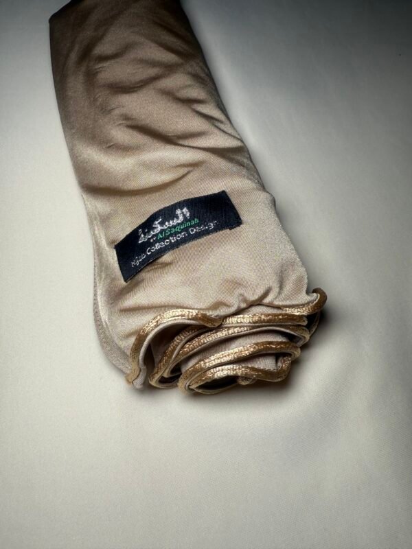 Satin Jersey mit Wellen Gold