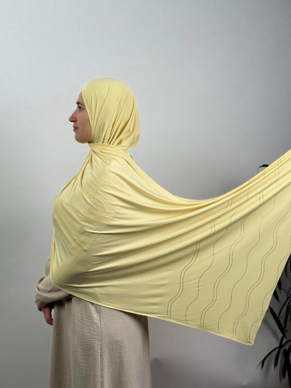 image00030 Liquid Jersey mit Steine Buttergelb