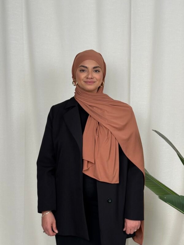 image00044 Rosé Braun