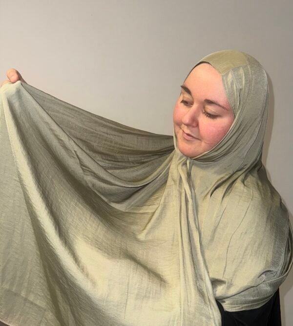 image00026 Satin Velvet Oliv Grün